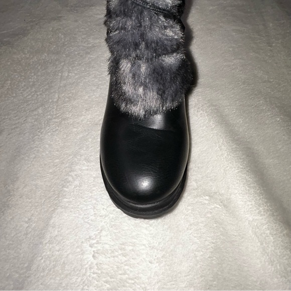 Shoe Dazzle Stylish Black Fur-Trimmed Women's Boots Size .9. US - Picture 12 of 16